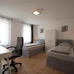 Schoene Grosse 79m2 Und 2 Baeder, Zentrumnah, 2og Appartement
