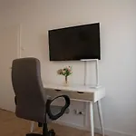 Schoene Grosse 79m2 Und 2 Baeder, Zentrumnah, 2og Lejlighed Erfurt