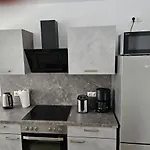 Schoene Grosse 79m2 Und 2 Baeder, Zentrumnah, 2og Lejlighed