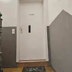 Lejlighed Schoene Grosse 79m2 Und 2 Baeder, Zentrumnah, 2og *