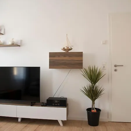 Apartmán Schoene Grosse 79m2 Und 2 Baeder, Zentrumnah, 2og *