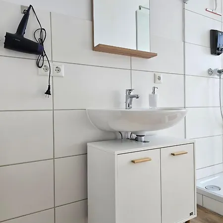 Apartmán Schoene Grosse 79m2 Und 2 Baeder, Zentrumnah, 2og