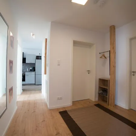 Apartamento Schoene Grosse 79m2 Und 2 Baeder, Zentrumnah, 2og Érfurt