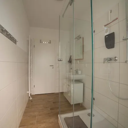 Schöne Große 79m2 Und 2 Bäder, Zentrumnah, 2og Apartment