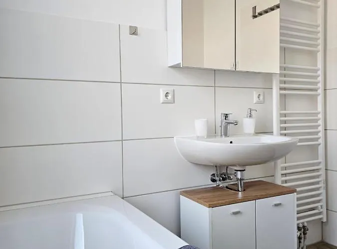 Schoene Grosse 79m2 Und 2 Baeder, Zentrumnah, 2og * Erfurt