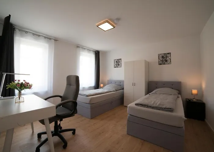 Schoene Grosse 79m2 Und 2 Baeder, Zentrumnah, 2og Apartamento