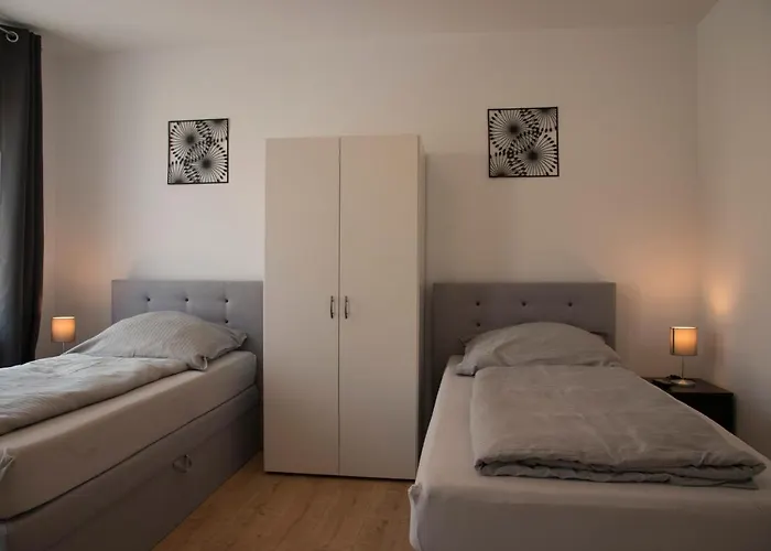 Schoene Grosse 79m2 Und 2 Baeder, Zentrumnah, 2og * Erfurt