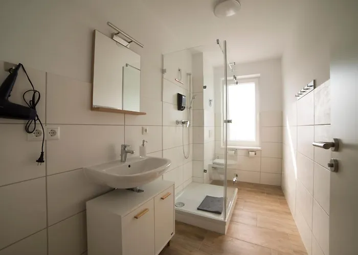 Schoene Grosse 79m2 Und 2 Baeder, Zentrumnah, 2og * Erfurt