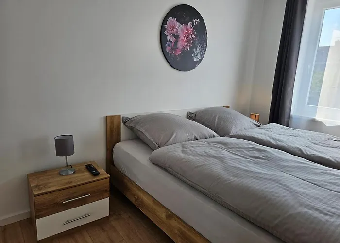 Schoene Grosse 79m2 Und 2 Baeder, Zentrumnah, 2og Appartement Erfurt