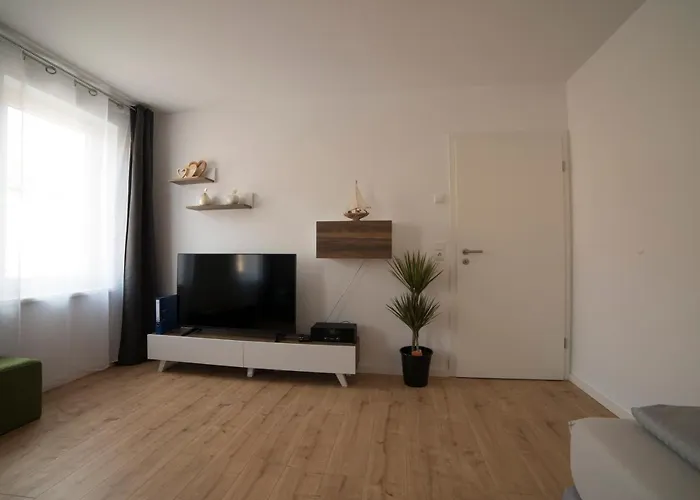 Apartamento Schoene Grosse 79m2 Und 2 Baeder, Zentrumnah, 2og *