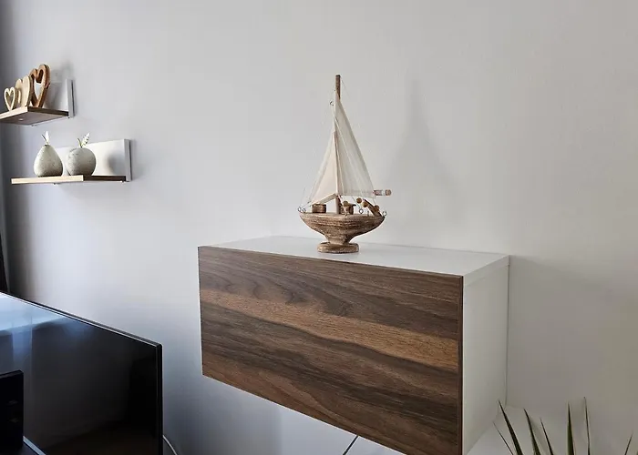 Apartamento Schoene Grosse 79m2 Und 2 Baeder, Zentrumnah, 2og *