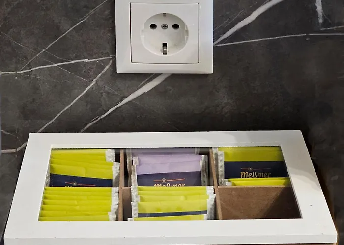 Apartamento Schoene Grosse 79m2 Und 2 Baeder, Zentrumnah, 2og